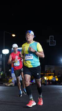 BIB: 40482, 43547
                            <button type="button" onclick="openModal(23058790)" class="btn btn-primary btn-sm float-right btn-popup" data-toggle="modal" data-target=".modal-high-quality">
                        <i class="fas fa-shopping-cart"></i> Add to Cart
                    </button>
                                            <button type="button" onclick="isThisMe(23058790, true)" class="btn btn-success btn-sm float-right btn-popup btn-isme hidden" data-toggle="tooltip" data-placement="bottom" title="นี่คือรูปของคุณใช่ไหม คลิกที่นี่เพื่อเอาเข้าอัลบั้ม">
                        <i class="fas fa-plus"></i> Add to album
                    </button>
                    <button type="button" onclick="isThisMe(23058790, false)" class="btn btn-warning btn-sm float-right btn-popup btn-isnotme hidden">
                        <i class="fas fa-ban"></i> Remove from album
                    </button>